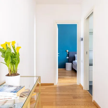 Elegant With Two Bedrooms דירה