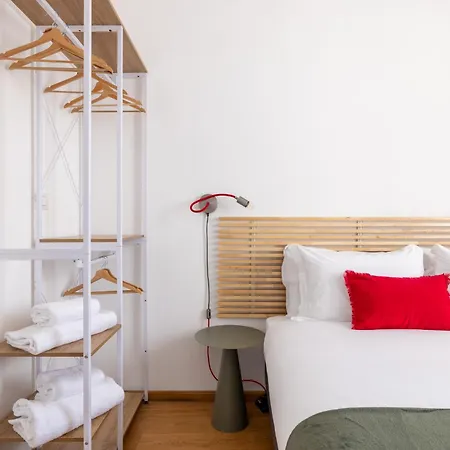 Elegant With Two Bedrooms רומא