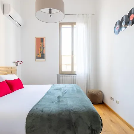 Elegant With Two Bedrooms *